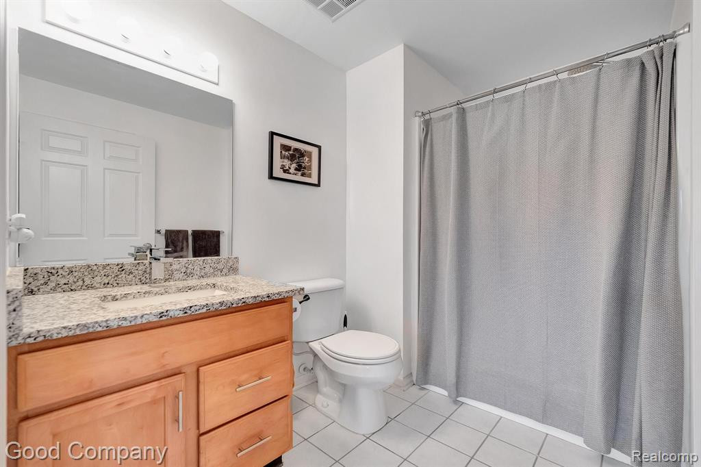 2793 S KNIGHTSBRIDGE Circle, Ann Arbor, MI 48105 — Photo 14