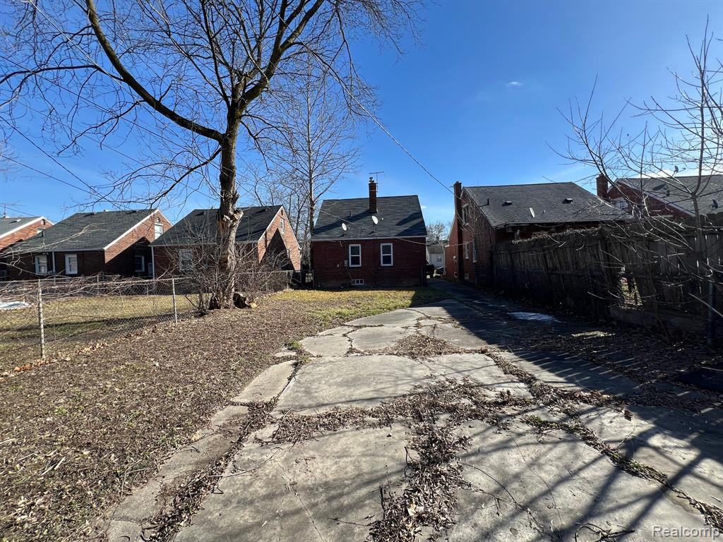 7781 HEYDEN Street, Detroit, MI 48228 — Photo 10