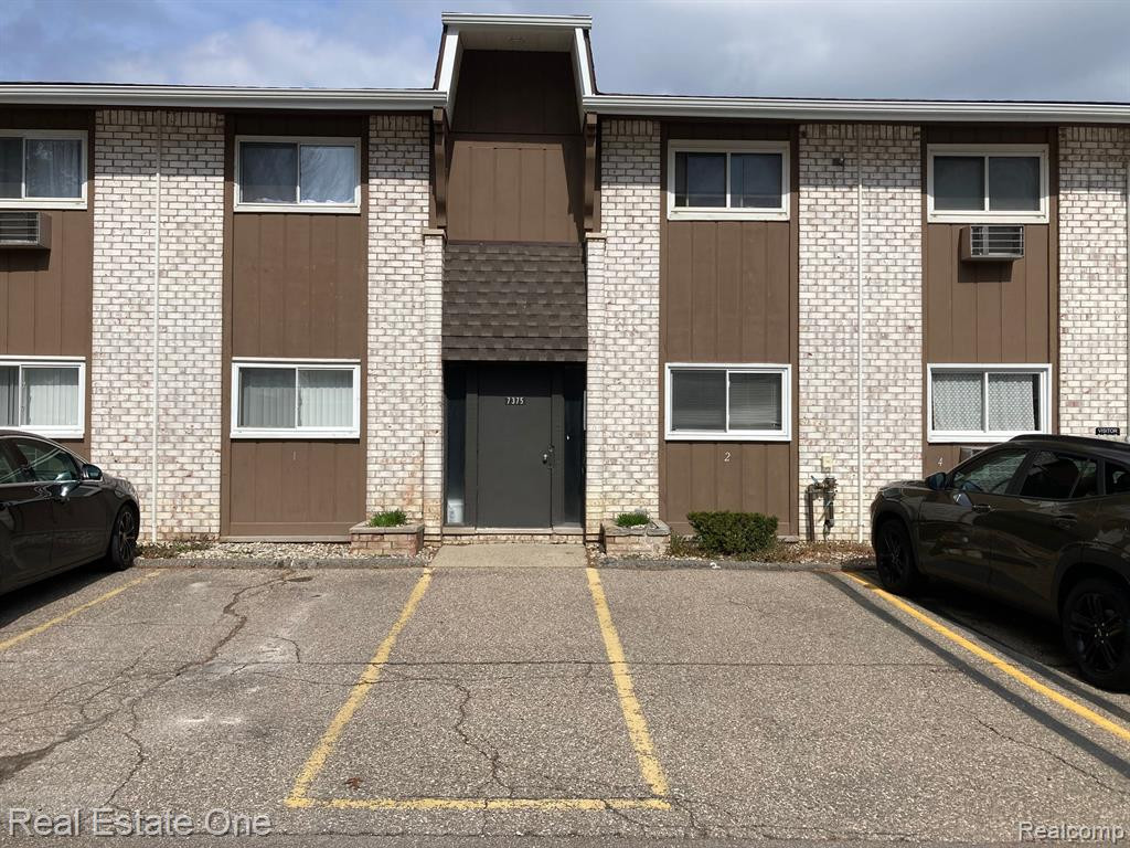 7375 WOODVIEW Street, 2, Westland, MI — front exterior