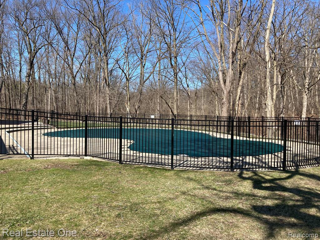 7375 WOODVIEW Street, 2, Westland, MI — Photo 38