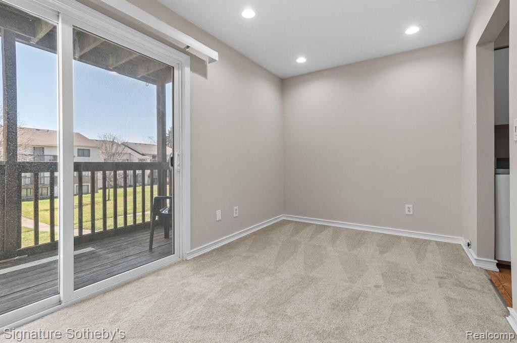 30070 W 12 MILE Road, 126, Farmington Hills, MI 48334 — Photo 7