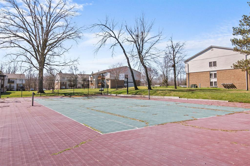 30070 W 12 MILE Road, 126, Farmington Hills, MI 48334 — Photo 21