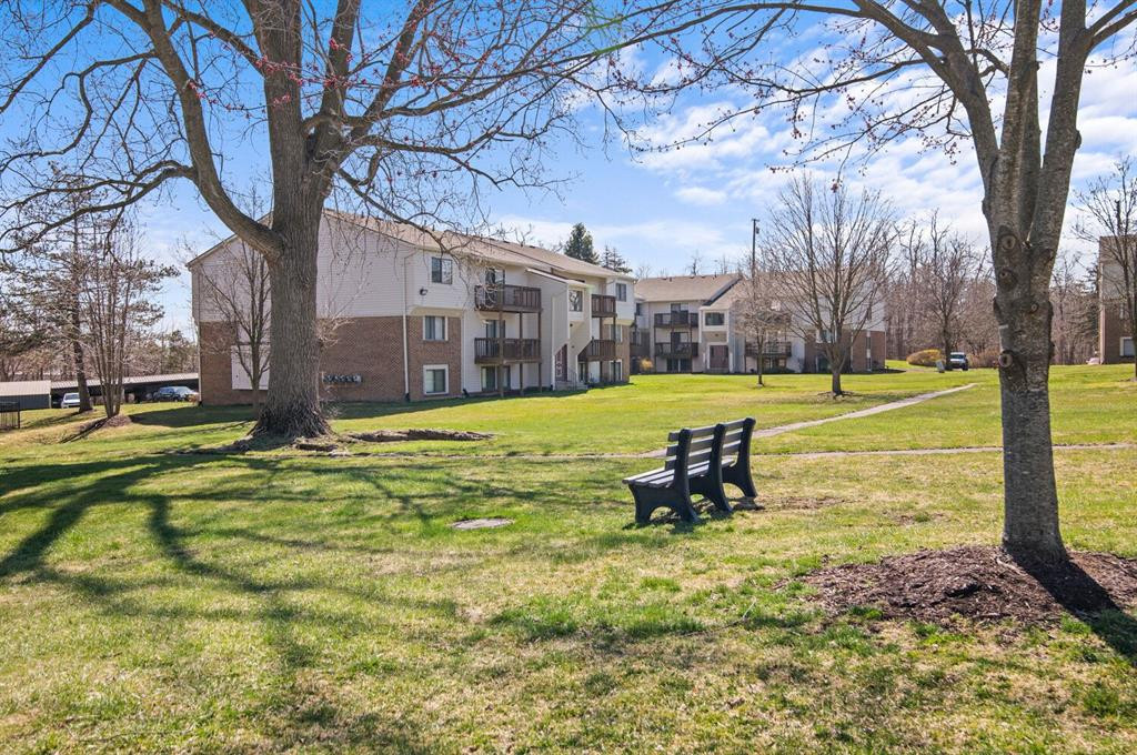 30070 W 12 MILE Road, 126, Farmington Hills, MI 48334 — Photo 23