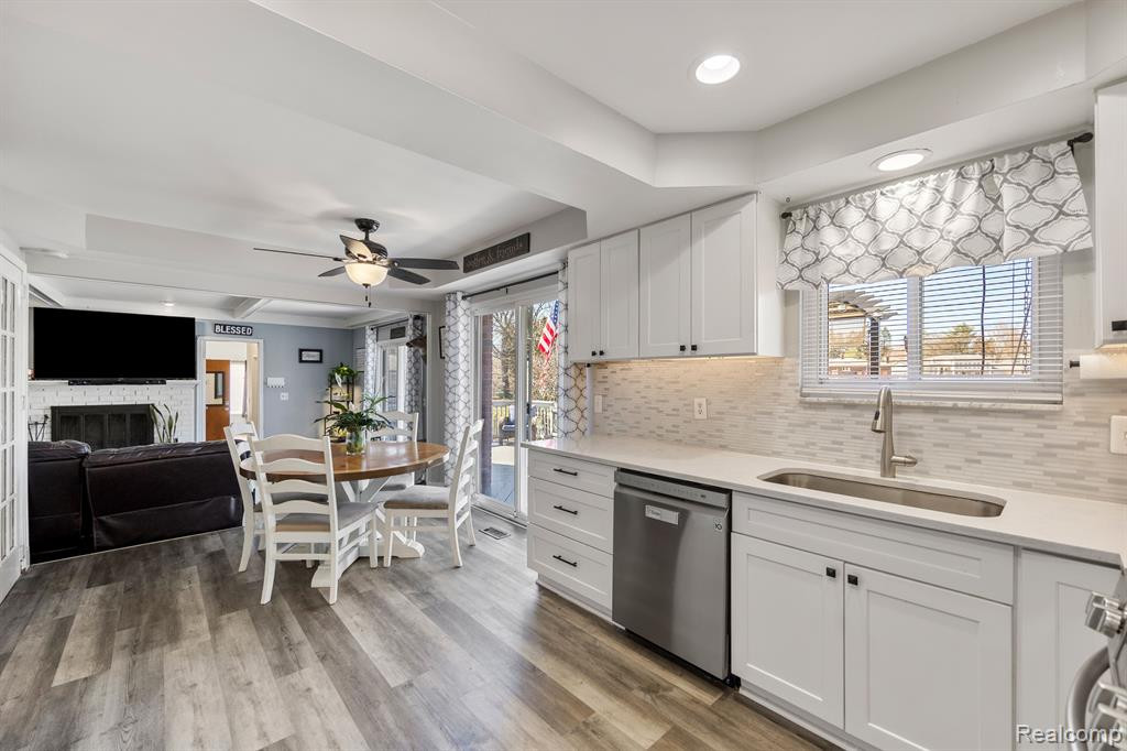 53285 Woodbridge Drive, Shelby Twp, MI 48316 — Photo 13
