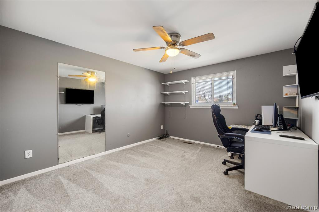 53285 Woodbridge Drive, Shelby Twp, MI 48316 — Photo 26