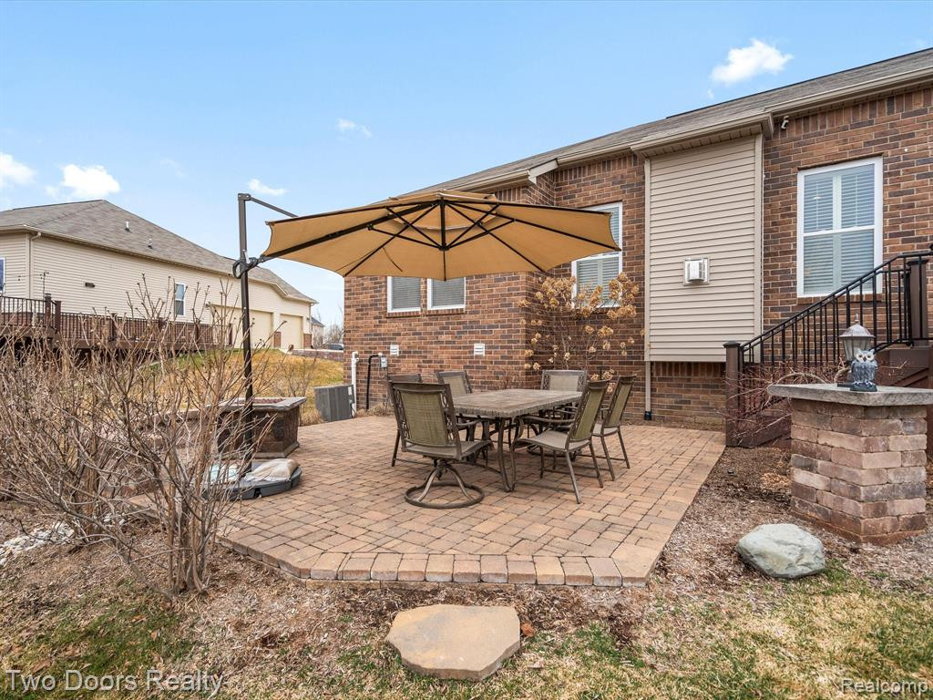 894 BRENTWOOD Court, Oakland, MI — Photo 8