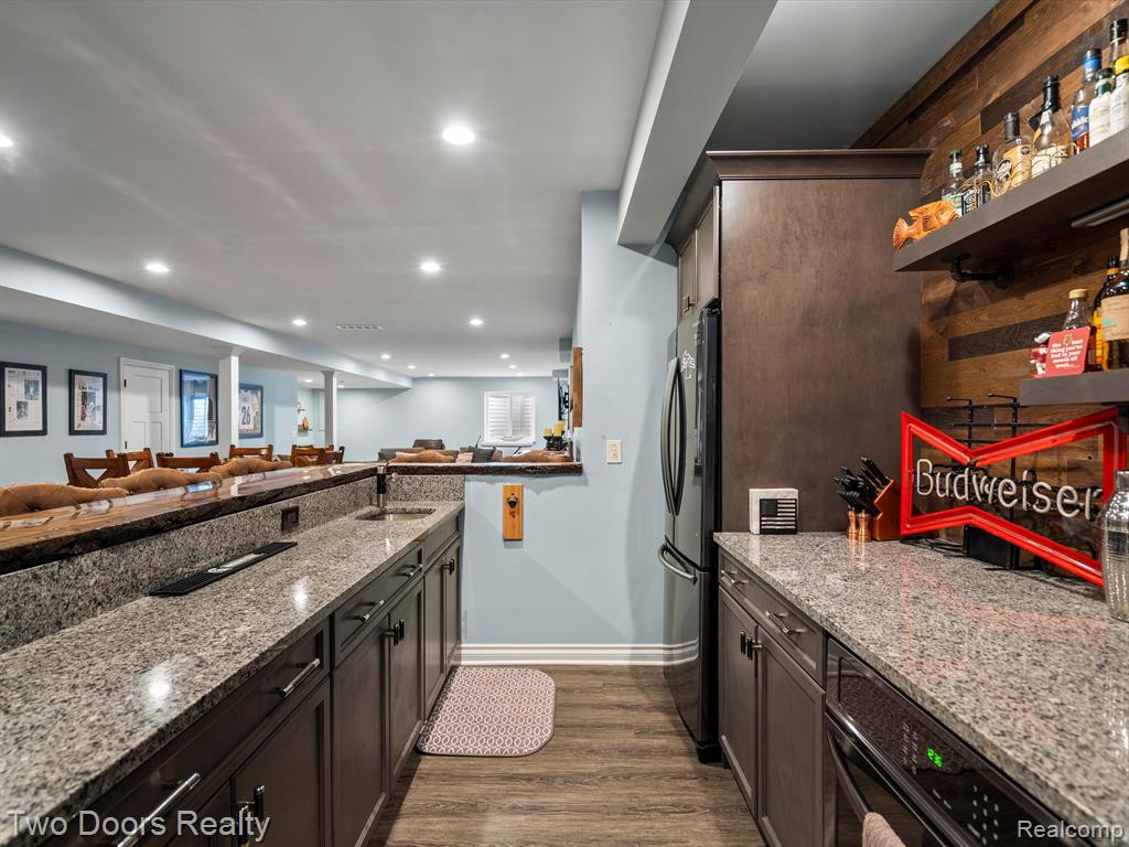 894 BRENTWOOD Court, Oakland, MI — Photo 47