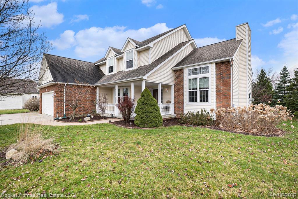 8368 WINDSTONE Court, Goodrich Vlg, MI — Photo 2