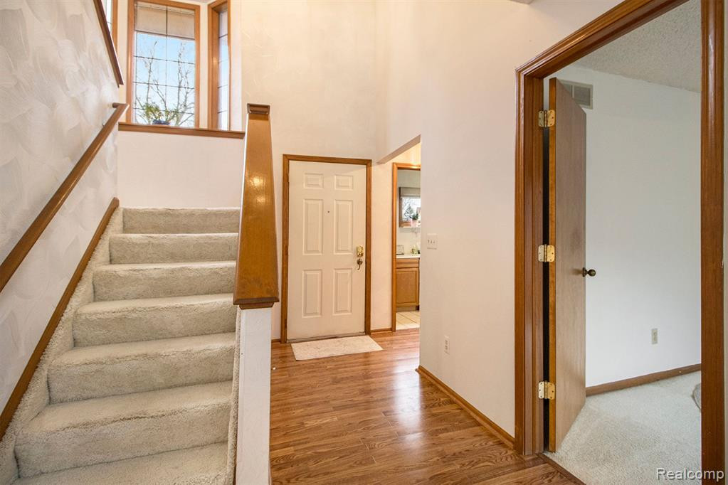22070 RIVER RIDGE Trail, Farmington Hills, MI 48335 — Photo 3