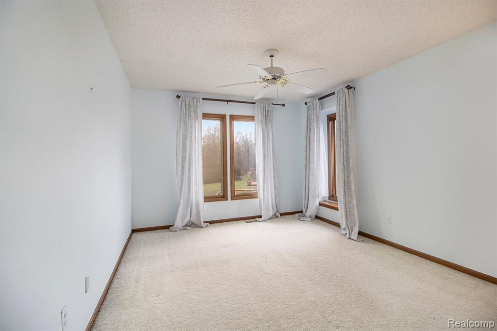 22070 RIVER RIDGE Trail, Farmington Hills, MI 48335 — Photo 16