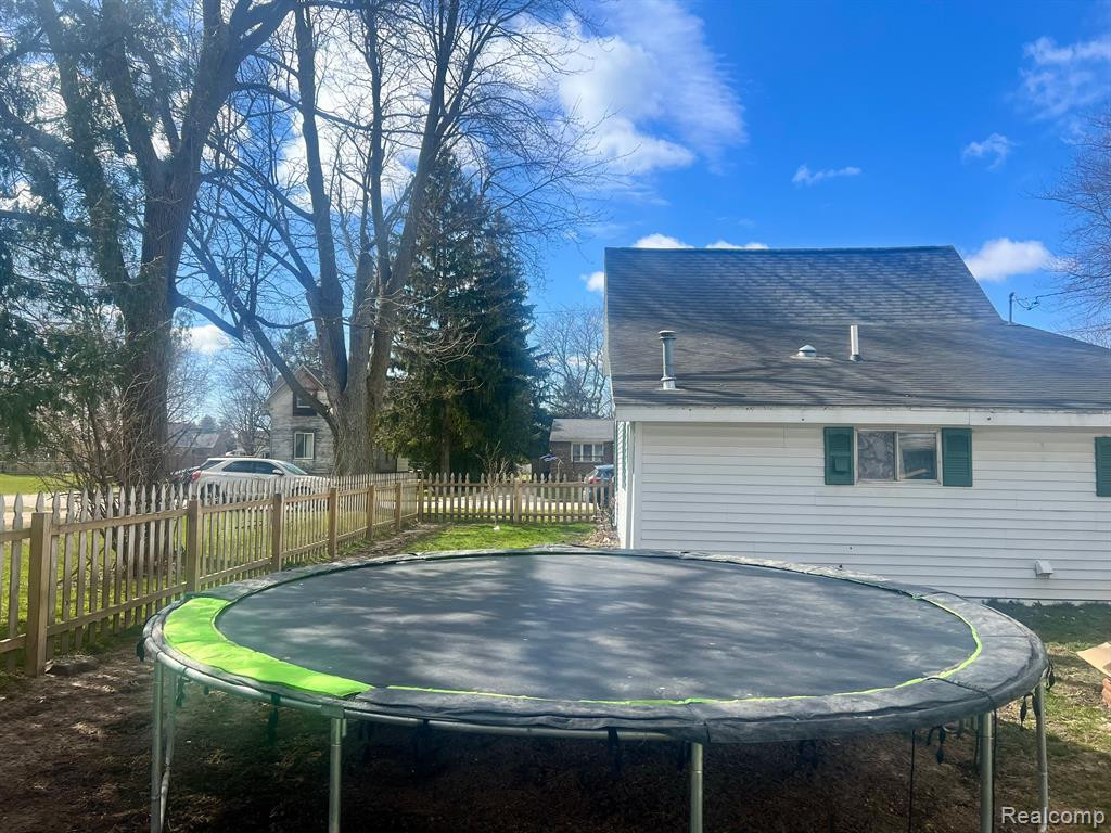 45 JESSIE Street, MI — Photo 7
