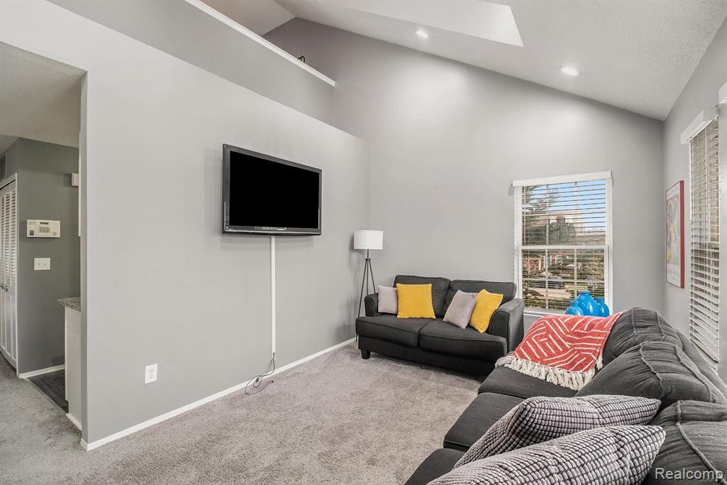 23405 Grayson Drive, Southfield, MI 48075 — Photo 8