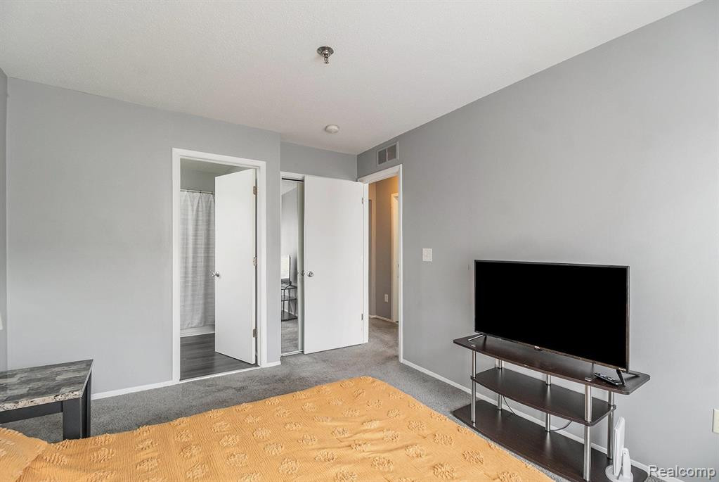 23405 Grayson Drive, Southfield, MI 48075 — Photo 16