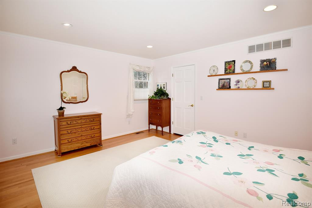 4837 Kew Court, Bloomfield Hills, MI 48301 — Photo 13