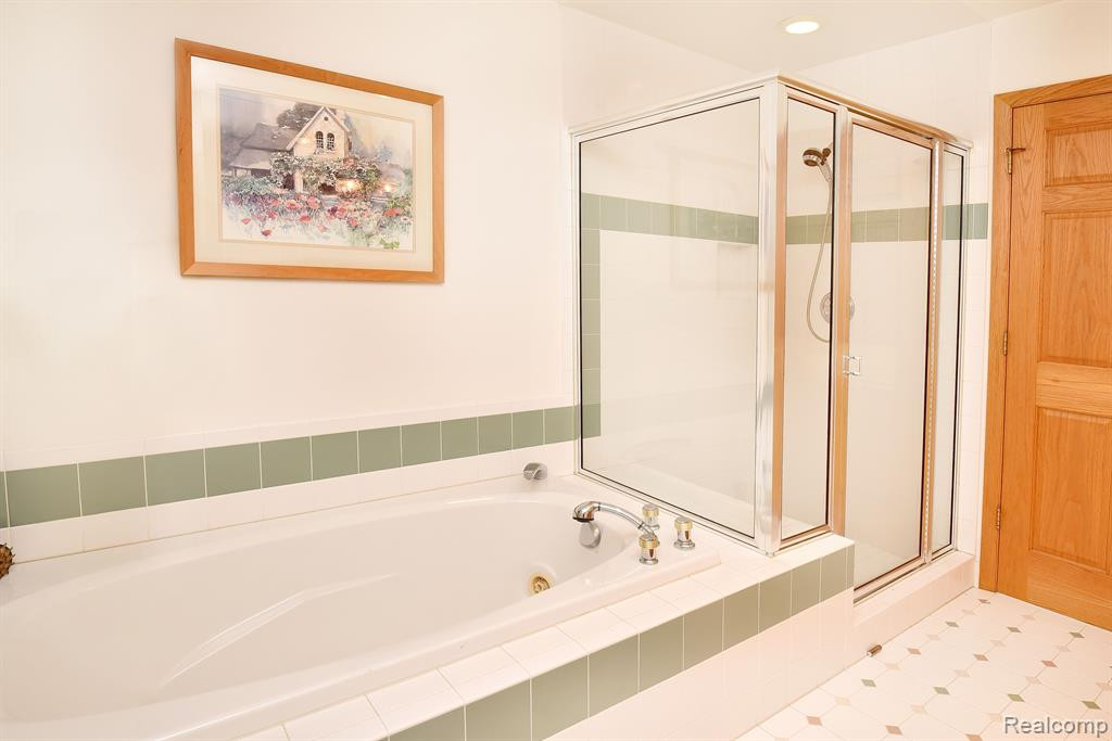 4837 Kew Court, Bloomfield Hills, MI 48301 — Photo 15
