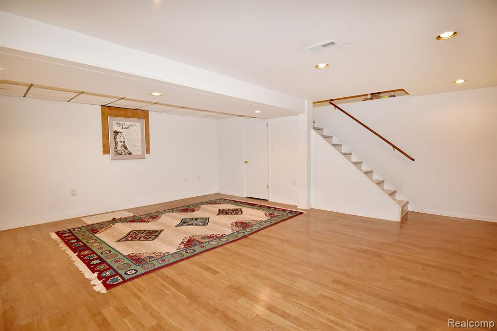 4837 Kew Court, Bloomfield Hills, MI 48301 — Photo 22