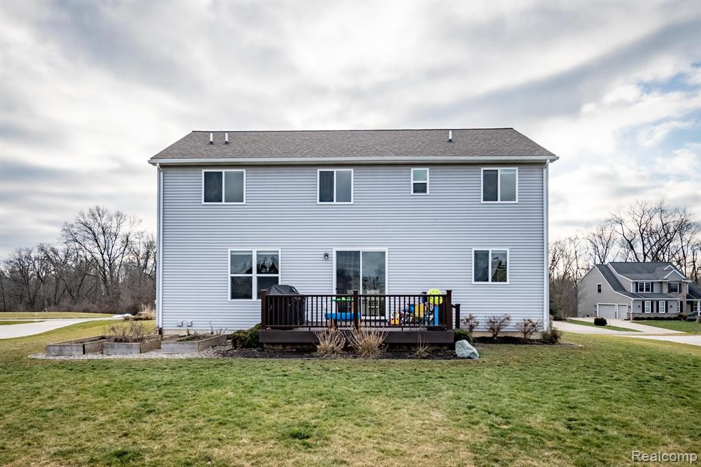 10463 RIVER EDGE Road, York, MI 48176 — Photo 2