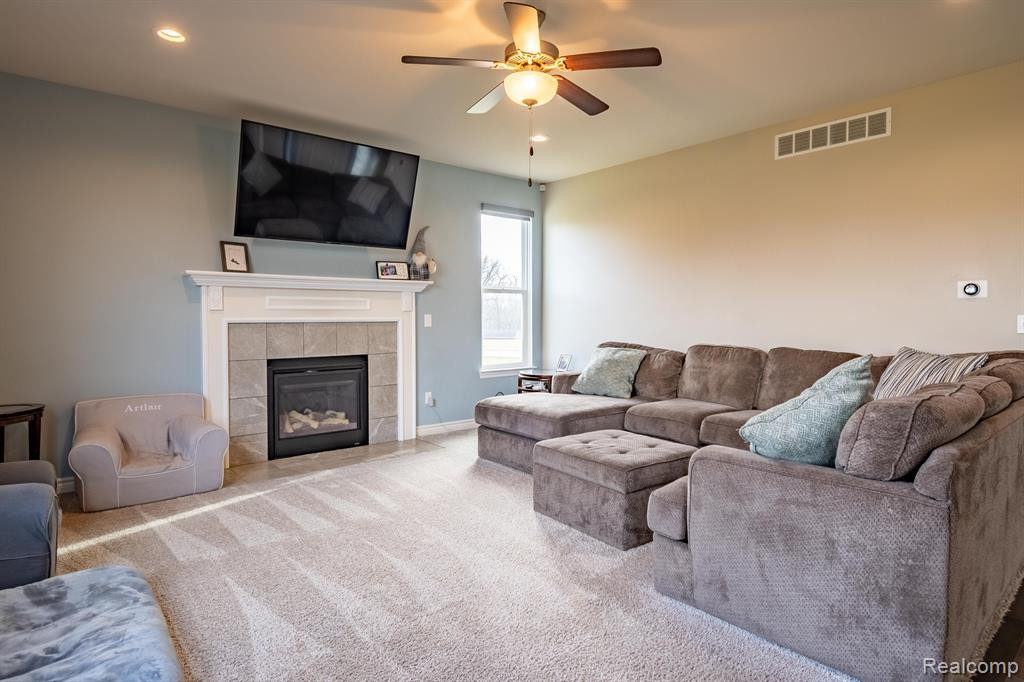 10463 RIVER EDGE Road, York, MI 48176 — Photo 4