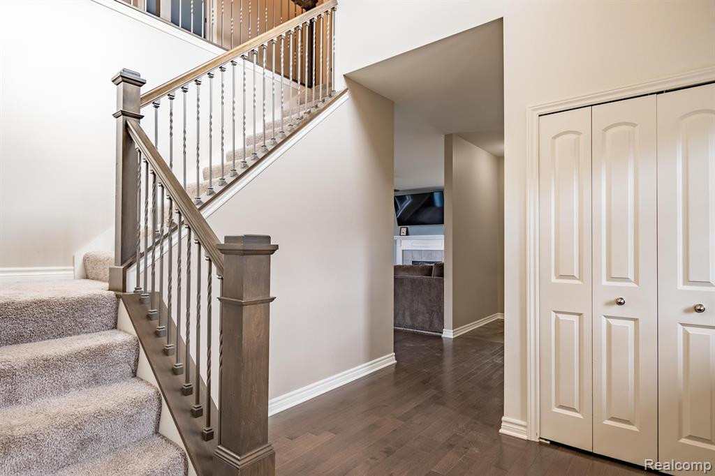 10463 RIVER EDGE Road, York, MI 48176 — Photo 7
