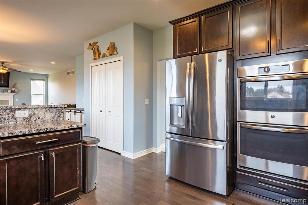 10463 RIVER EDGE Road, York, MI 48176 — Photo 19