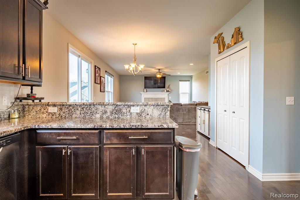 10463 RIVER EDGE Road, York, MI 48176 — Photo 20