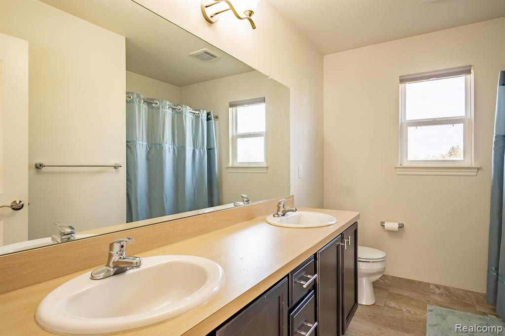 10463 RIVER EDGE Road, York, MI 48176 — Photo 32
