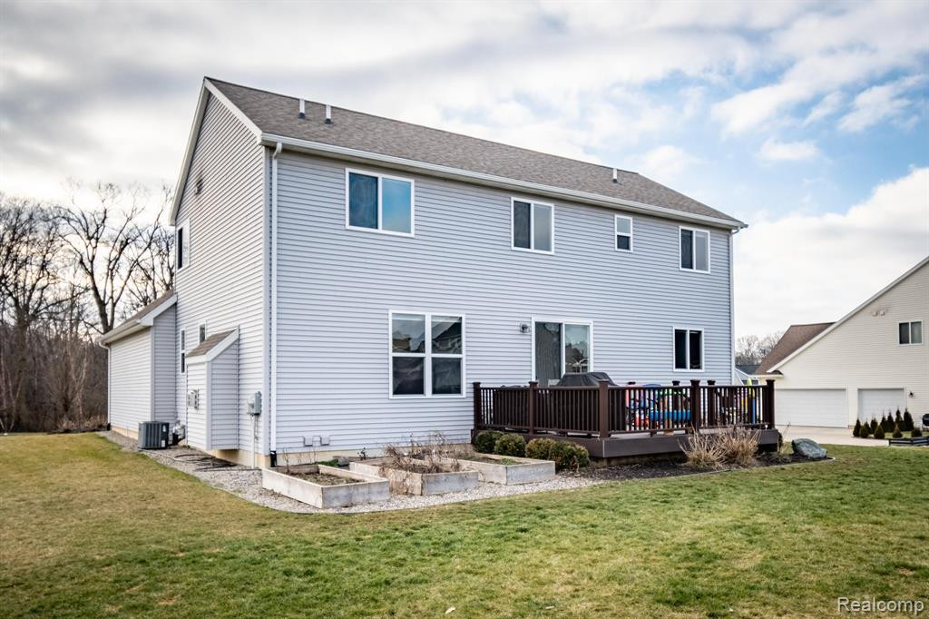 10463 RIVER EDGE Road, York, MI 48176 — Photo 43
