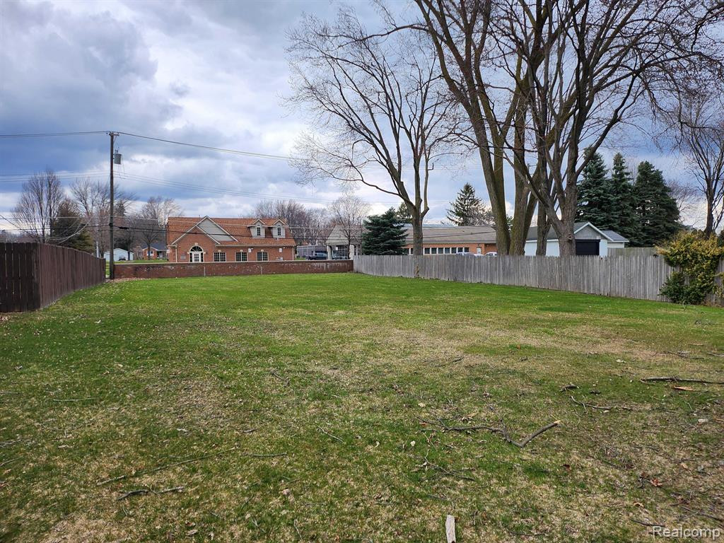 5515 MEADOW VIEW Street, Sterling Heights, MI 48310 — Photo 2