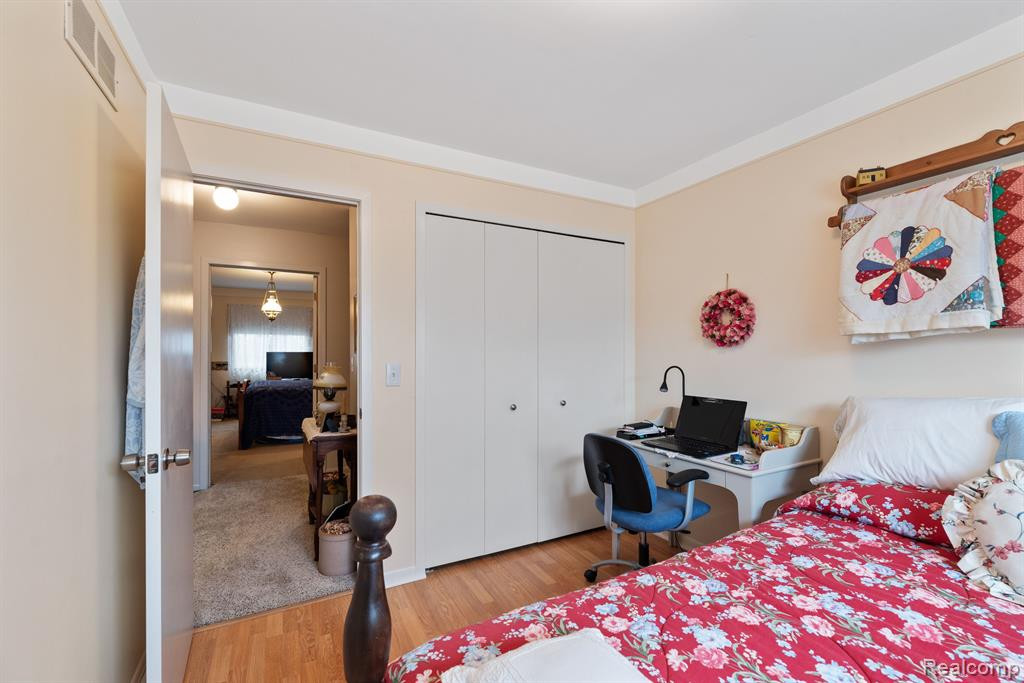 40210 FINLEY Drive, Canton, MI 48188 — Photo 19
