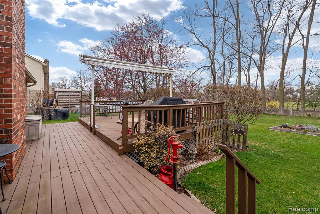 40210 FINLEY Drive, Canton, MI 48188 — Photo 30