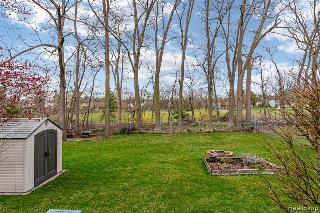 40210 FINLEY Drive, Canton, MI 48188 — Photo 33