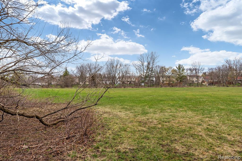 40210 FINLEY Drive, Canton, MI 48188 — Photo 41