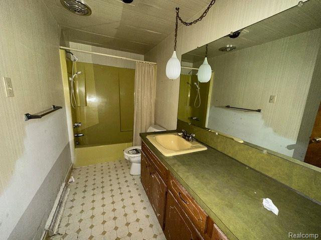5391 ROBINWOOD Drive, Clyde, MI 48049 — Photo 14