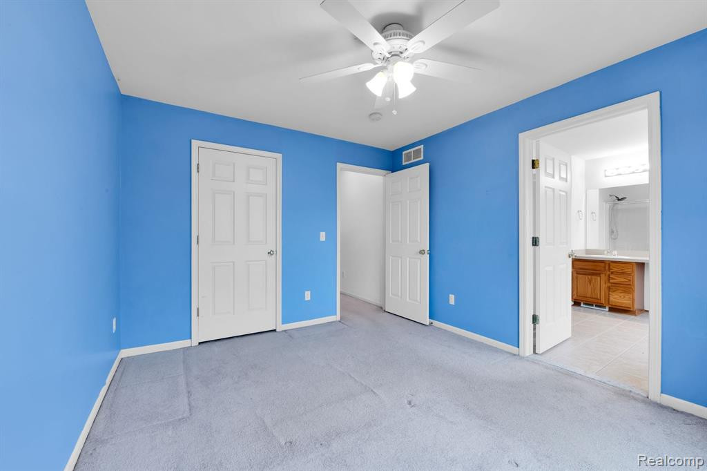 8699 IRONWOOD Drive, Van Buren, MI 48111 — Photo 9