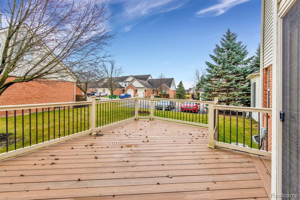 8699 IRONWOOD Drive, Van Buren, MI 48111 — Photo 19