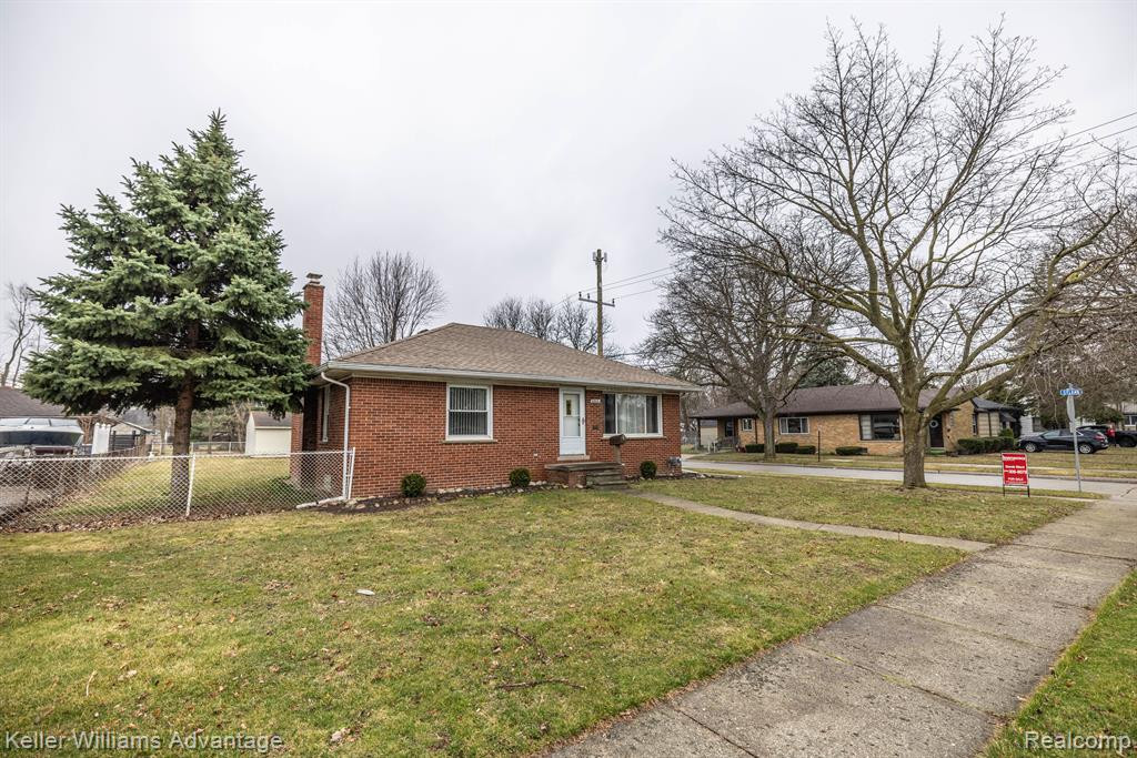 8504 DALE, Center Line, MI 48015 — Photo 2