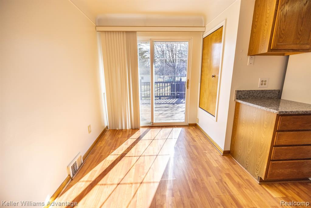8504 DALE, Center Line, MI 48015 — Photo 15