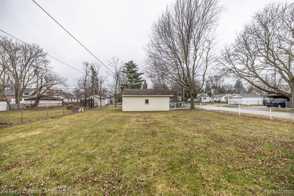 8504 DALE, Center Line, MI 48015 — Photo 21