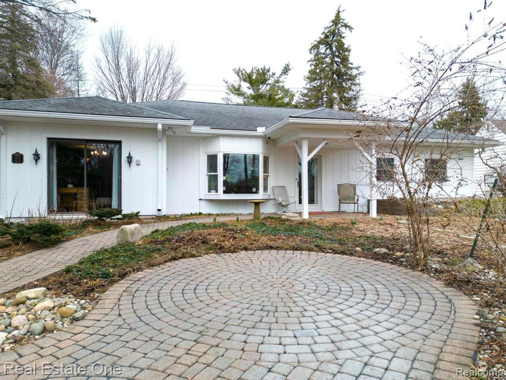 814 W MAIN Street, Northville, MI 48167 — Photo 5