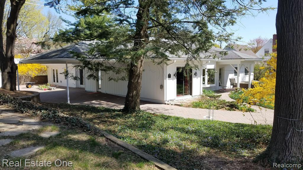 814 W MAIN Street, Northville, MI 48167 — Photo 6