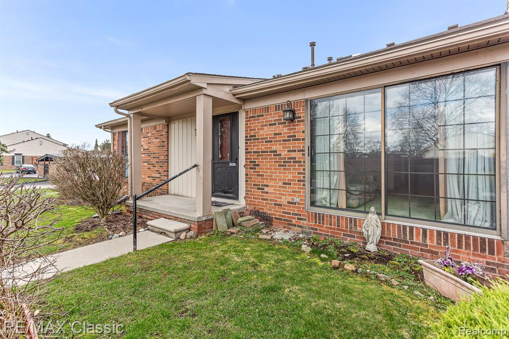 41281 Southwind Drive, Canton, MI 48188 — Photo 2