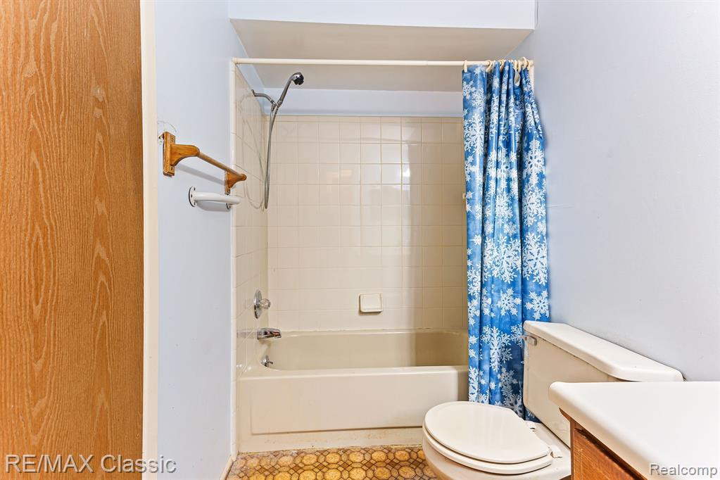 41281 Southwind Drive, Canton, MI 48188 — Photo 17