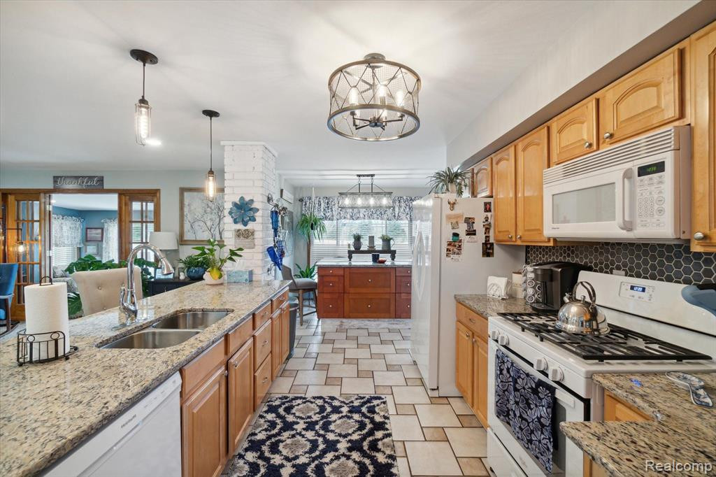 10845 Byron Road, Howell, MI 48855 — Photo 11