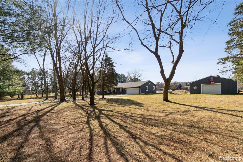 10845 Byron Road, Howell, MI 48855 — Photo 29