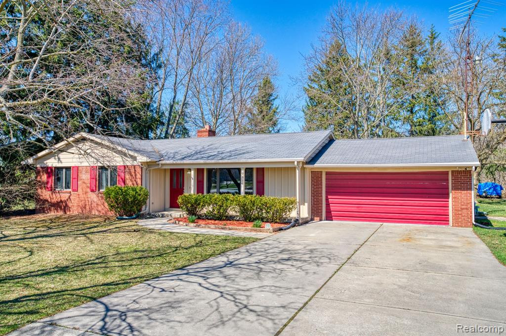 7326 REID Road, Swartz Creek, MI 48473 — front exterior