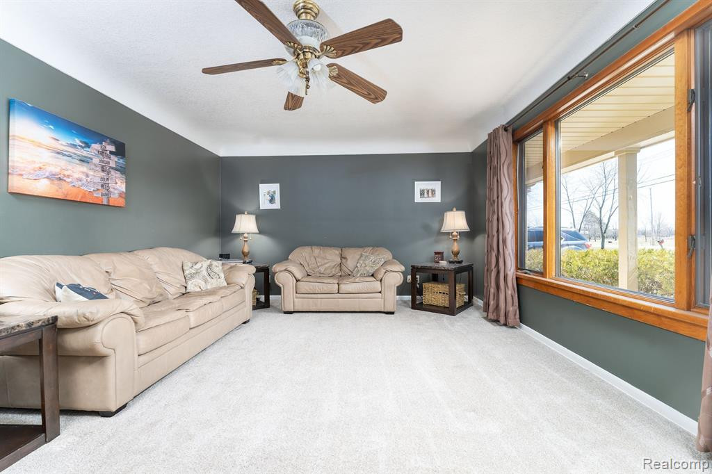 7326 REID Road, Swartz Creek, MI 48473 — Photo 6