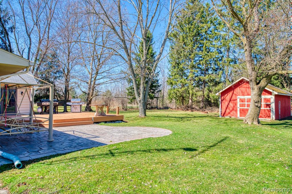 7326 REID Road, Swartz Creek, MI 48473 — Photo 33