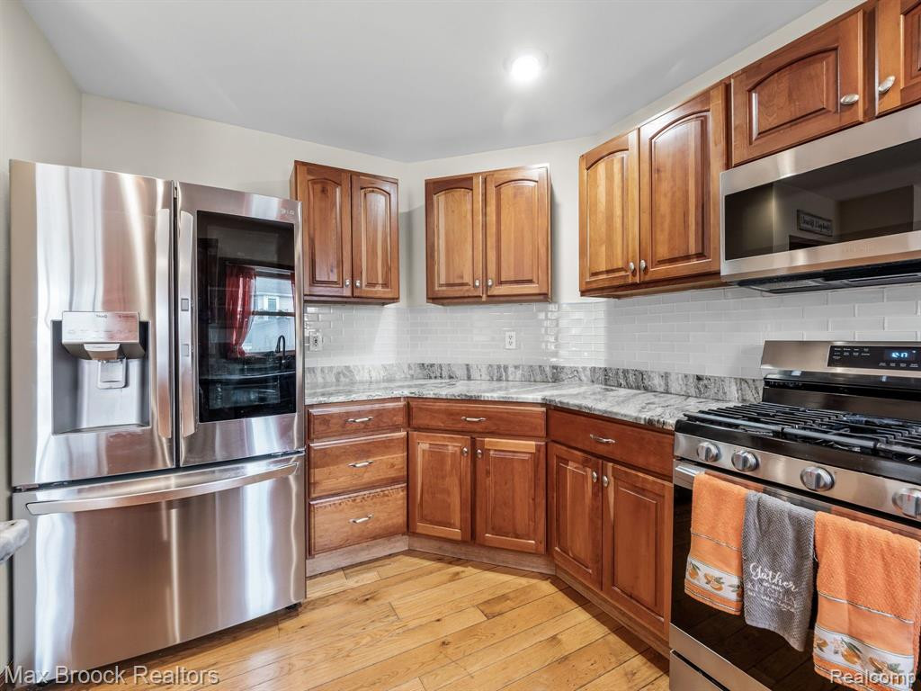 5920 SYRACUSE Street, Taylor, MI 48180 — Photo 11