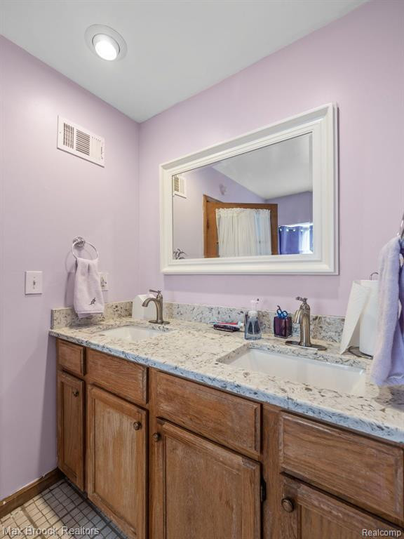 5920 SYRACUSE Street, Taylor, MI 48180 — Photo 17