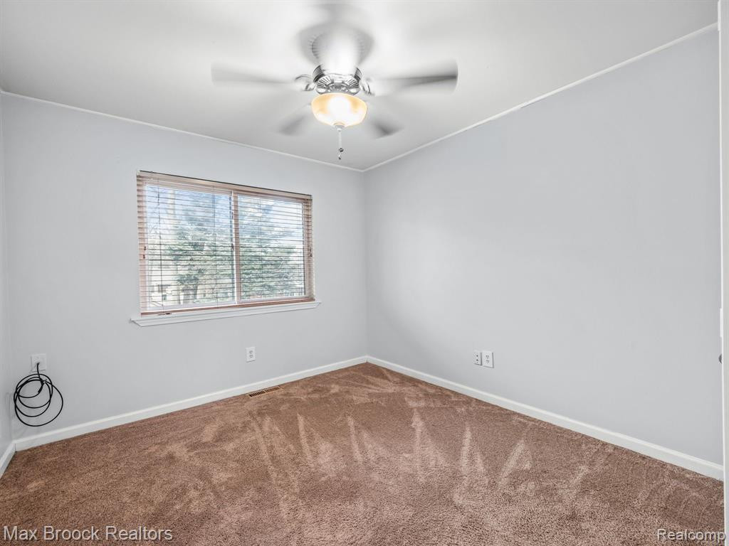 5920 SYRACUSE Street, Taylor, MI 48180 — Photo 23